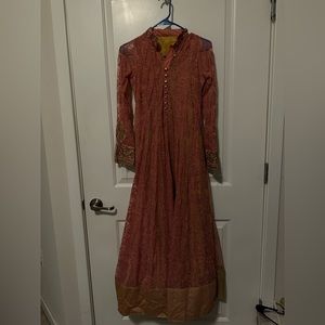 Women’s gown/suit/anarkali